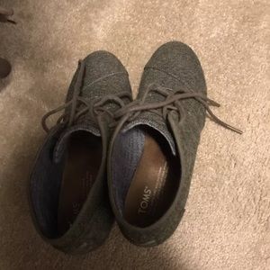 Toms Wedges